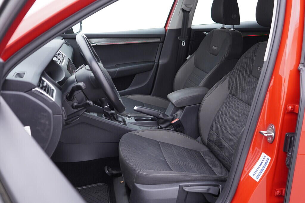 OV190V09654_23.webp_OCTAVIA Scout 2.0 TSI 140 kW automat, DPH