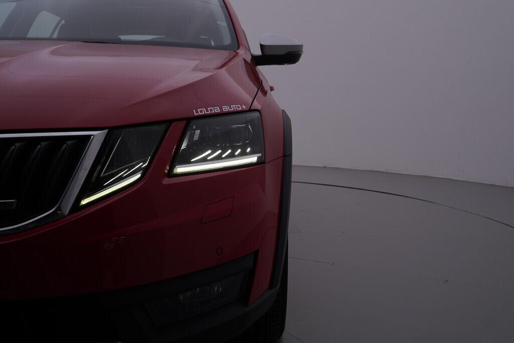OV190V09654_47.webp_OCTAVIA Scout 2.0 TSI 140 kW automat, DPH