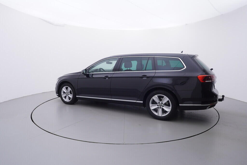 OV190V09655_12.webp_PASSAT VARIANT Elegance 2.0 TDI 110 kW automat, DPH