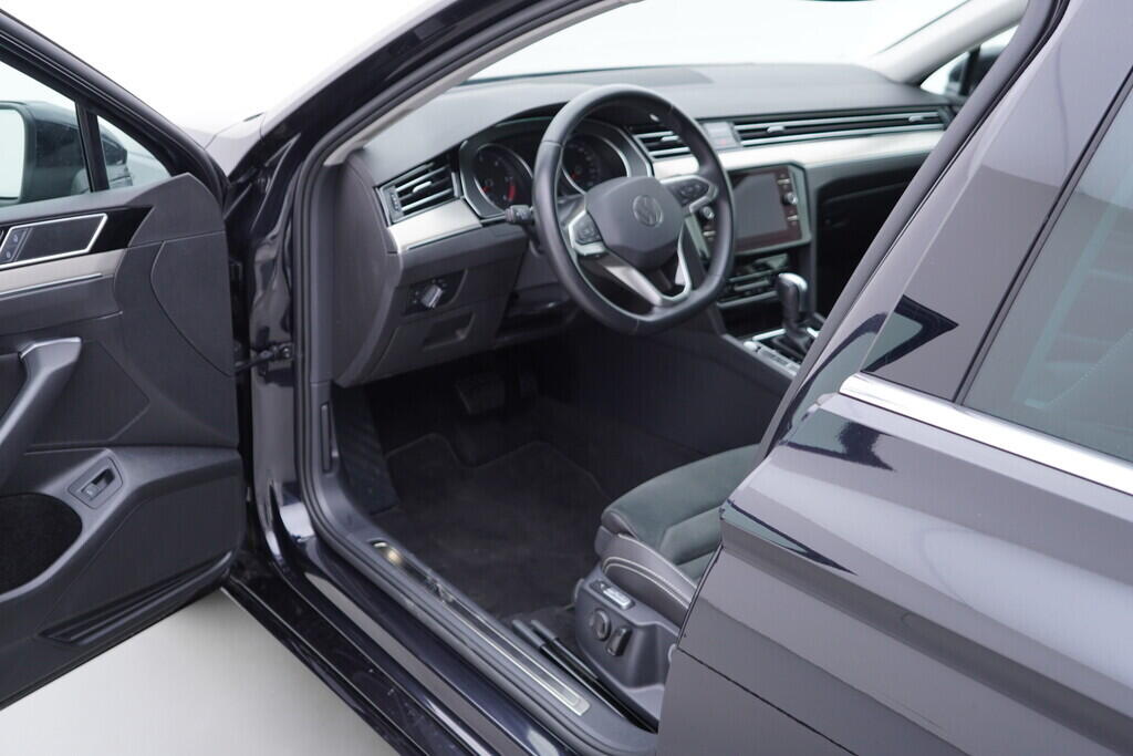 OV190V09655_18.webp_PASSAT VARIANT Elegance 2.0 TDI 110 kW automat, DPH