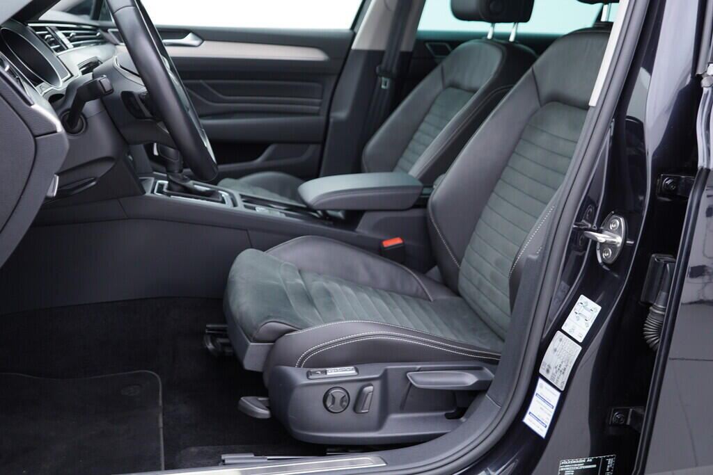 OV190V09655_23.webp_PASSAT VARIANT Elegance 2.0 TDI 110 kW automat, DPH