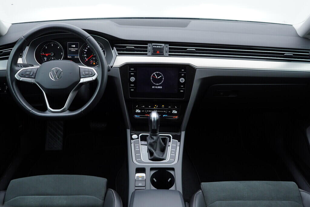 OV190V09655_26.webp_PASSAT VARIANT Elegance 2.0 TDI 110 kW automat, DPH