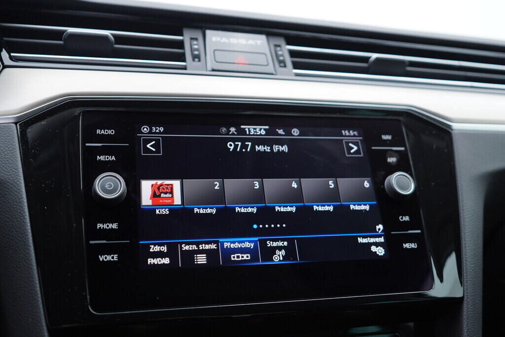 OV190V09655_29.webp_PASSAT VARIANT Elegance 2.0 TDI 110 kW automat, DPH