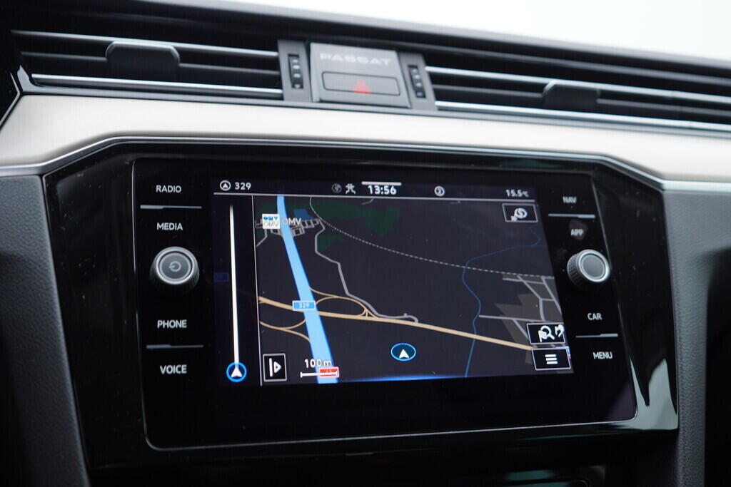 OV190V09655_31.webp_PASSAT VARIANT Elegance 2.0 TDI 110 kW automat, DPH