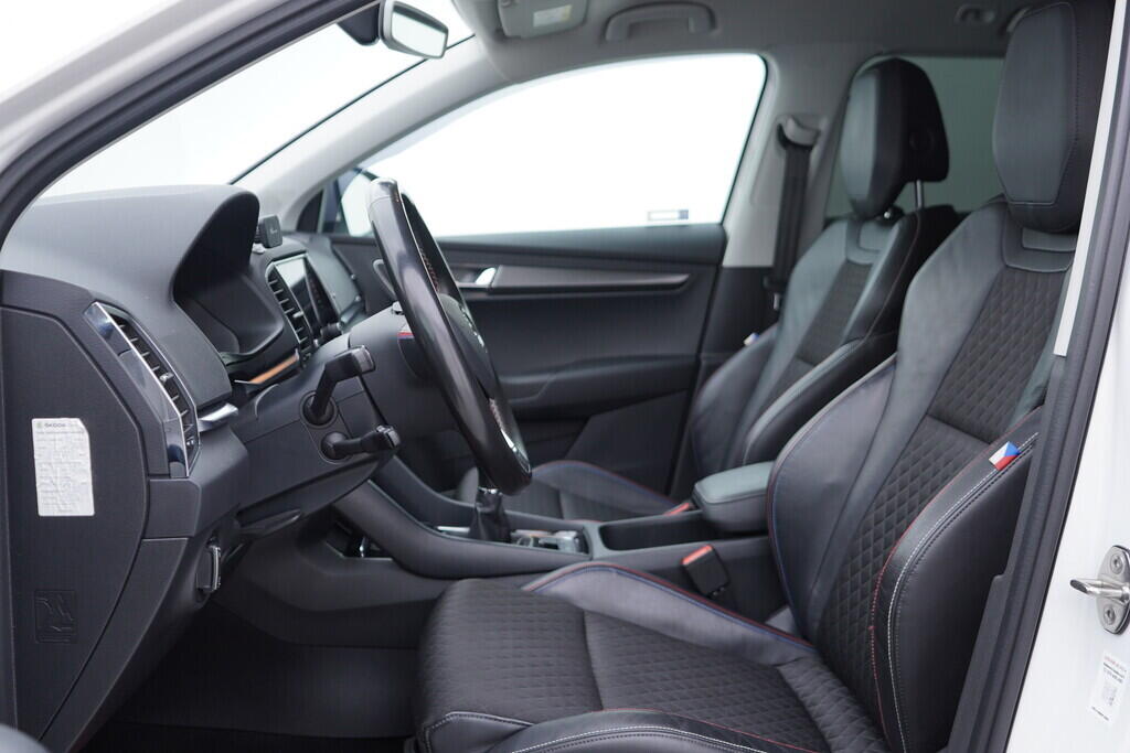 OV190V09657_22.webp_KAROQ Edition 100 1.6 TDI 85 kW manuál