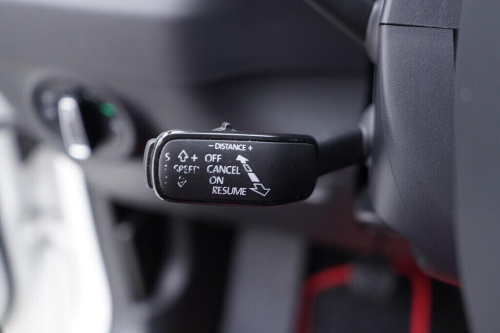 OV190V09657_24.webp_KAROQ Edition 100 1.6 TDI 85 kW manuál