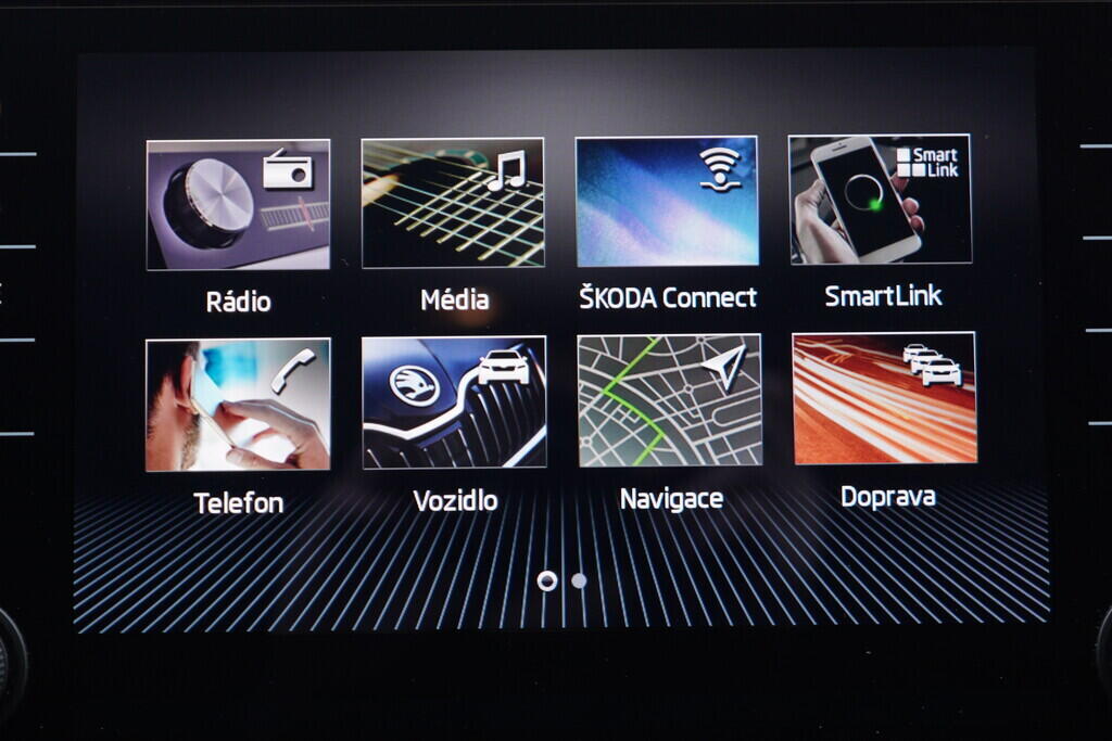 OV190V09657_28.webp_KAROQ Edition 100 1.6 TDI 85 kW manuál