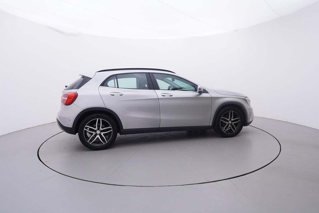 OV190V09659_15.webp_GLA Style 1.6  115 kW manuál