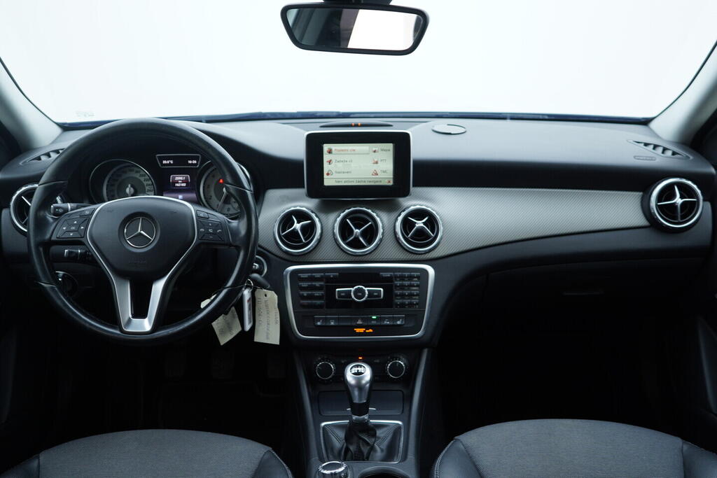 OV190V09659_25.webp_GLA Style 1.6  115 kW manuál