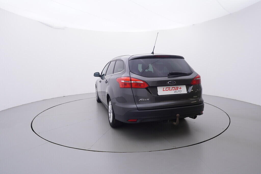 OV190V09661_13.webp_FOCUS Titanium 1.5  110 kW manuál