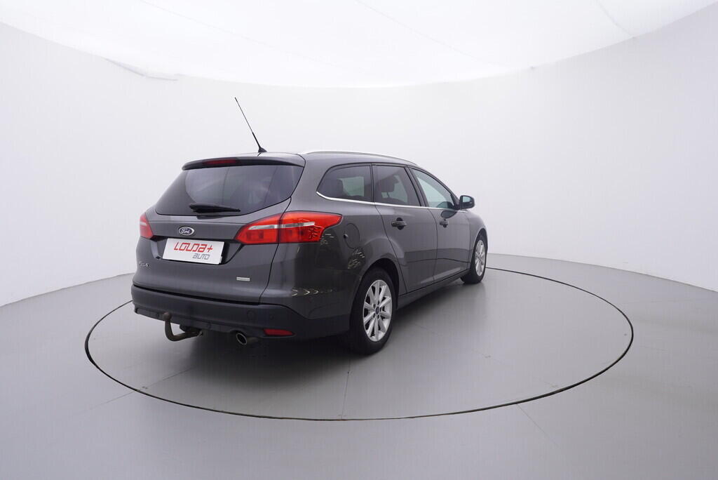 OV190V09661_14.webp_FOCUS Titanium 1.5  110 kW manuál