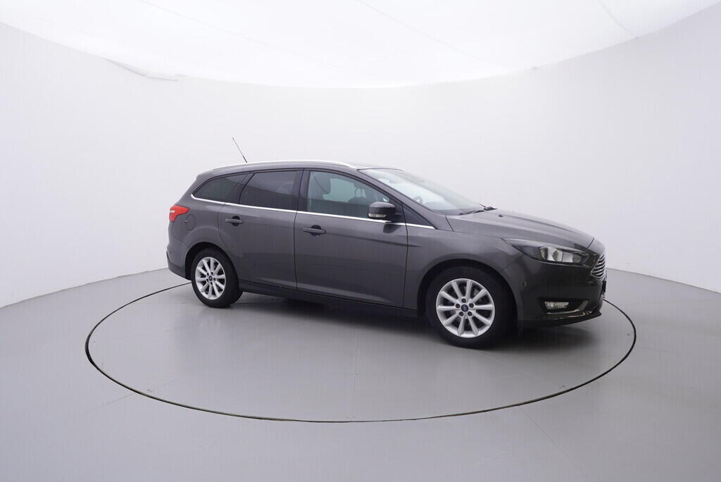 OV190V09661_16.webp_FOCUS Titanium 1.5  110 kW manuál