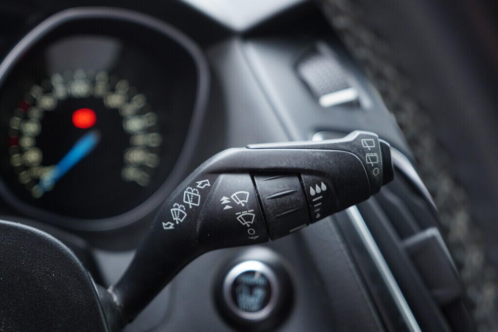 OV190V09661_24.webp_FOCUS Titanium 1.5  110 kW manuál