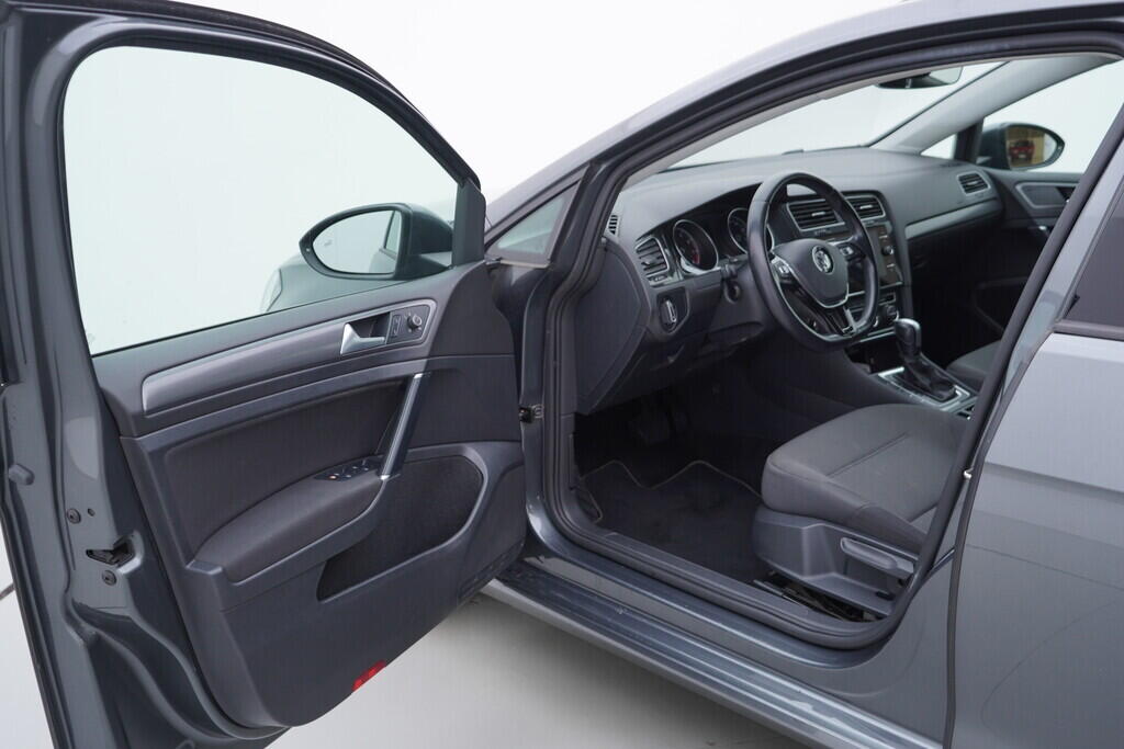 OV190V09662_18.webp_GOLF Comfortline 1.5 TSI 110 kW automat, DPH