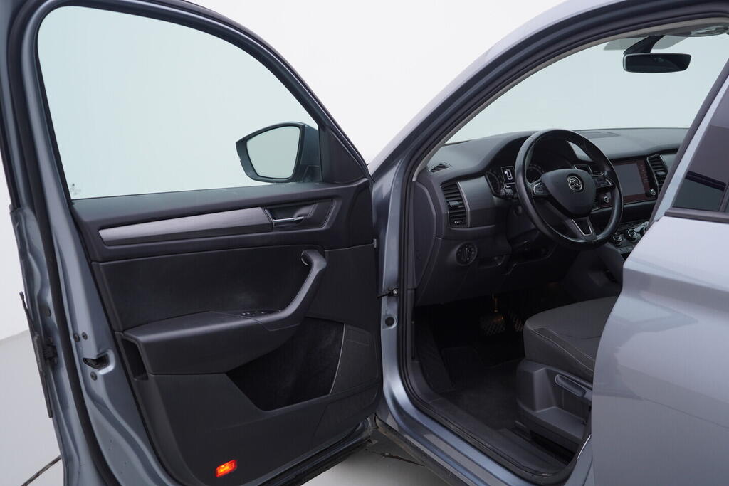 OV190V09664_18.webp_KODIAQ Bussines 2.0 TDI 110 kW automat