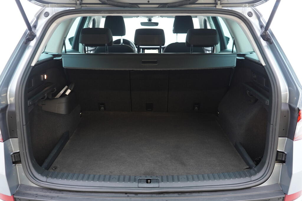 OV190V09664_37.webp_KODIAQ Bussines 2.0 TDI 110 kW automat