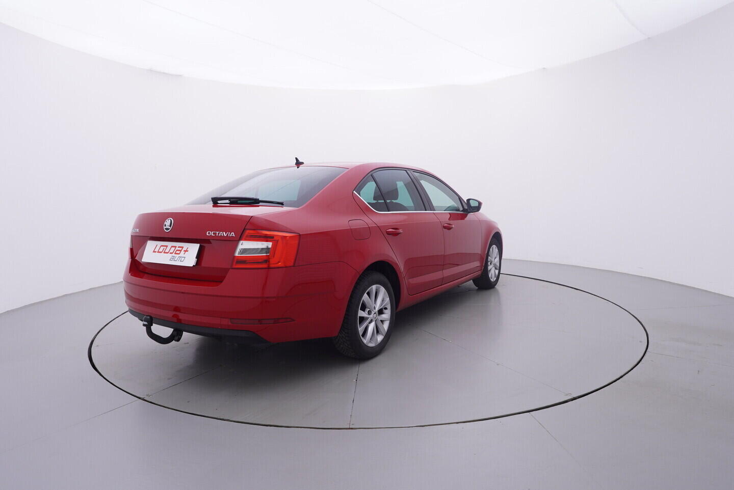 OV190V09665_14.webp_OCTAVIA Bussines 1.0 TSI 85 kW manuál