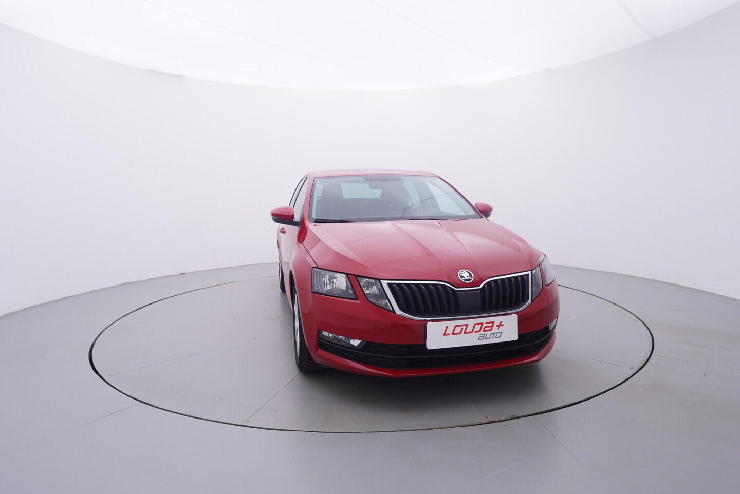 OV190V09665_17.webp_OCTAVIA Bussines 1.0 TSI 85 kW manuál