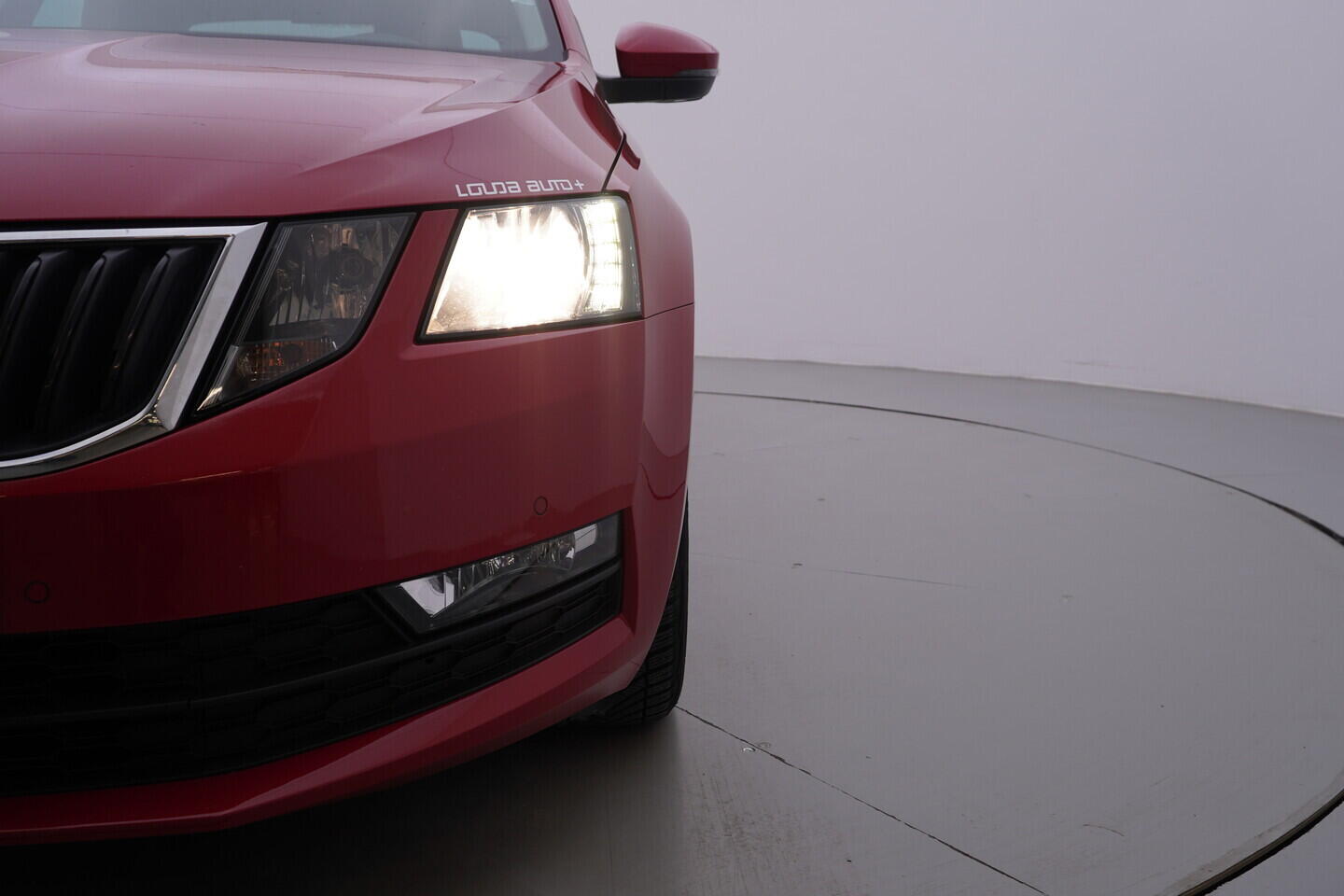 OV190V09665_41.webp_OCTAVIA Bussines 1.0 TSI 85 kW manuál