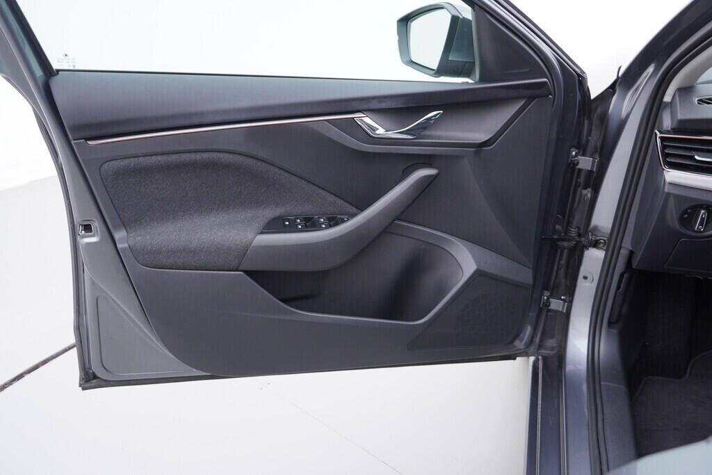 OV190V09668_19.webp_SCALA Top Selection 1.0 TSI 85 kW manuál, DPH