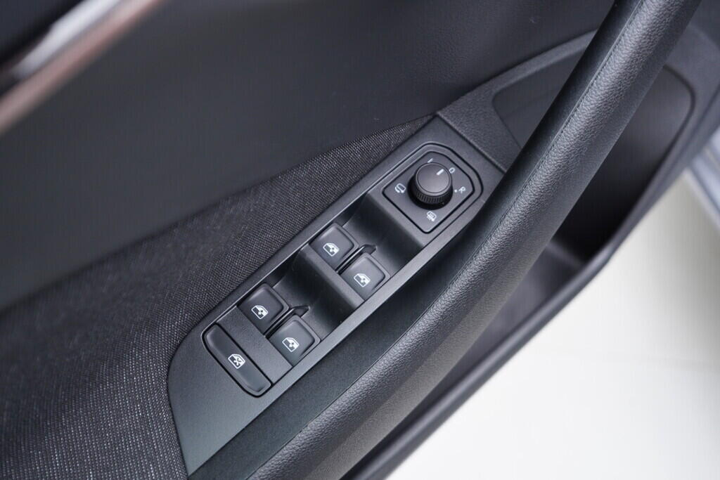 OV190V09668_20.webp_SCALA Top Selection 1.0 TSI 85 kW manuál, DPH