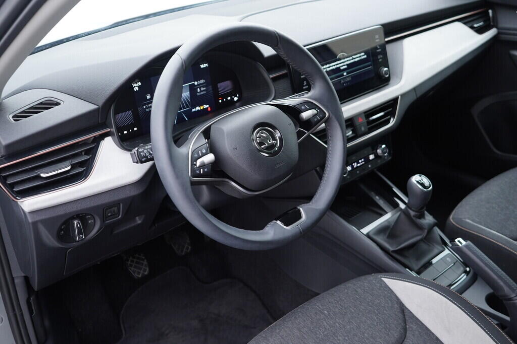 OV190V09668_21.webp_SCALA Top Selection 1.0 TSI 85 kW manuál, DPH