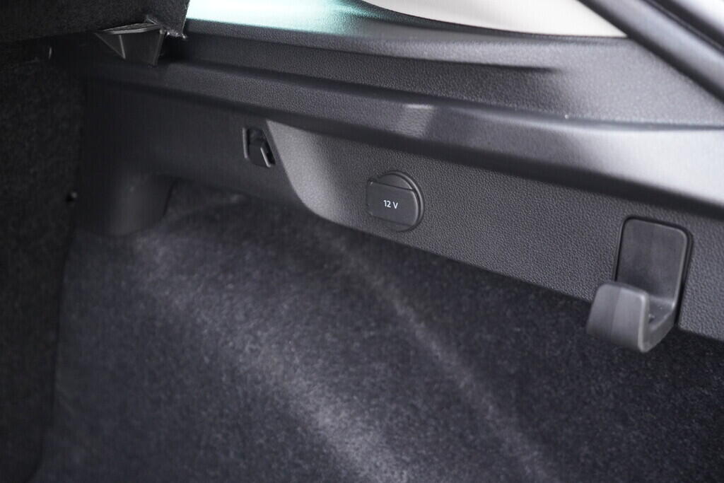 OV190V09668_40.webp_SCALA Top Selection 1.0 TSI 85 kW manuál, DPH