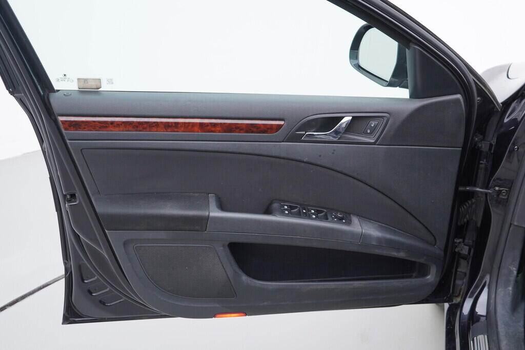 OV190V09670_19.webp_SUPERB Elegance 2.0 TDI 125 kW manuál