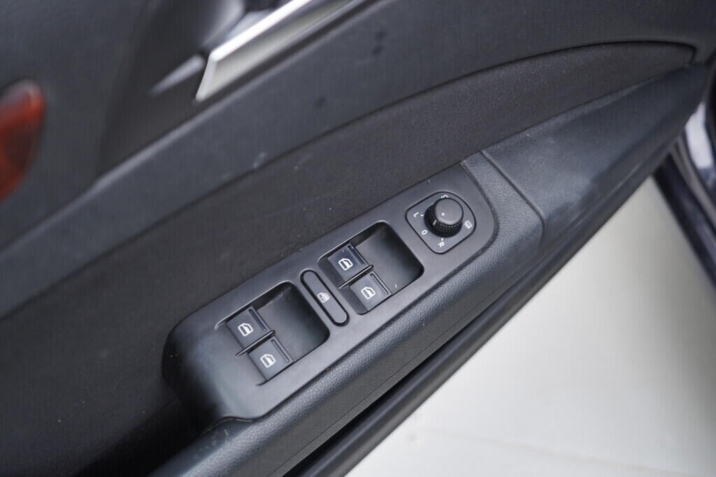 OV190V09670_20.webp_SUPERB Elegance 2.0 TDI 125 kW manuál