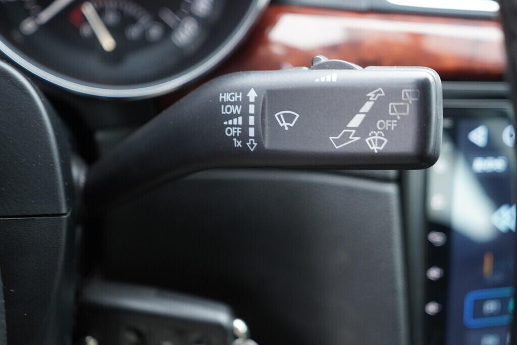 OV190V09670_25.webp_SUPERB Elegance 2.0 TDI 125 kW manuál