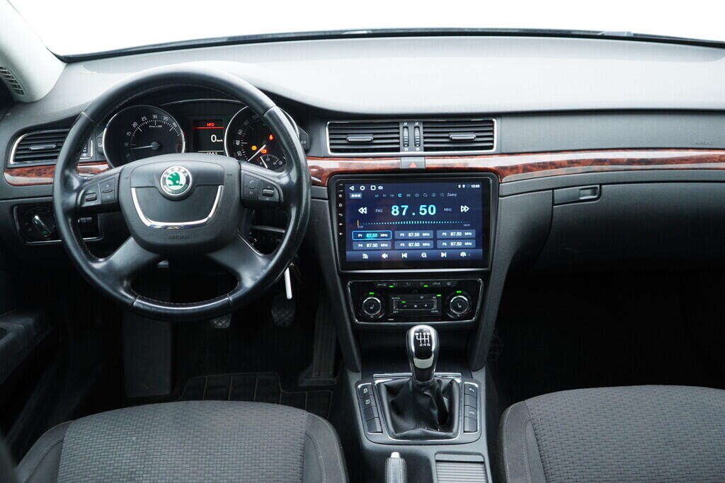 OV190V09670_26.webp_SUPERB Elegance 2.0 TDI 125 kW manuál