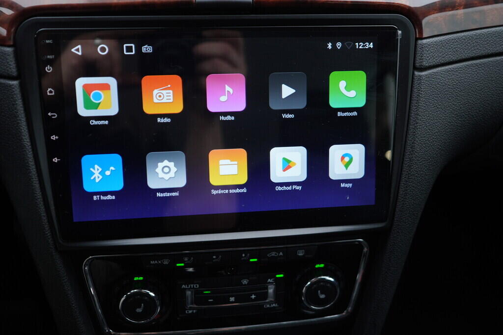 OV190V09670_29.webp_SUPERB Elegance 2.0 TDI 125 kW manuál