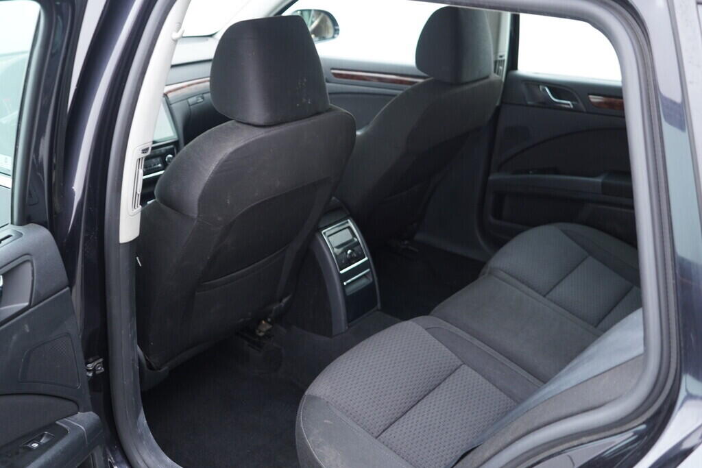 OV190V09670_31.webp_SUPERB Elegance 2.0 TDI 125 kW manuál