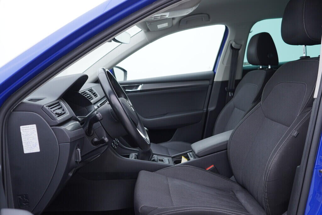 OV190V09671_23.webp_SUPERB Style 1.5 TSI 110 kW manuál, DPH