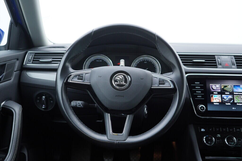 OV190V09671_28.webp_SUPERB Style 1.5 TSI 110 kW manuál, DPH