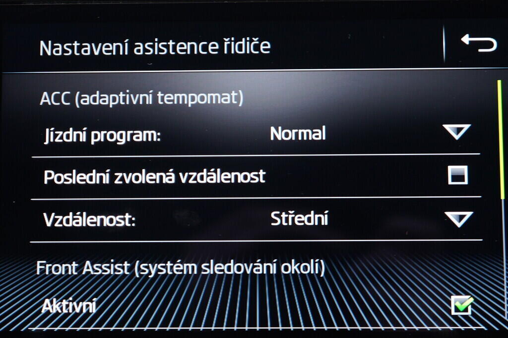 OV190V09671_30.webp_SUPERB Style 1.5 TSI 110 kW manuál, DPH