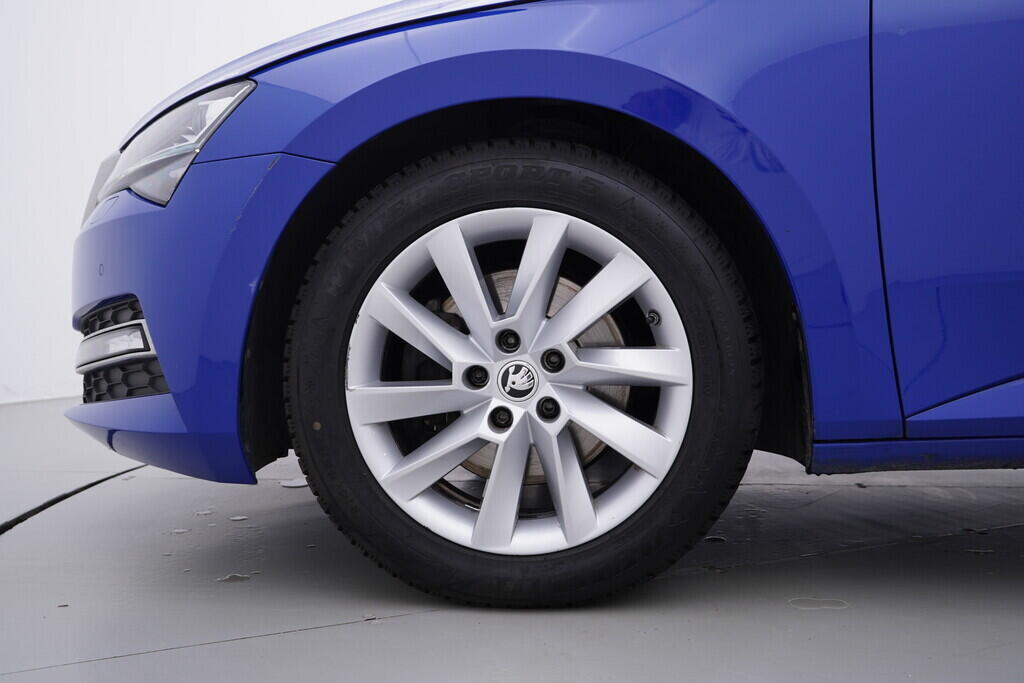 OV190V09671_42.webp_SUPERB Style 1.5 TSI 110 kW manuál, DPH