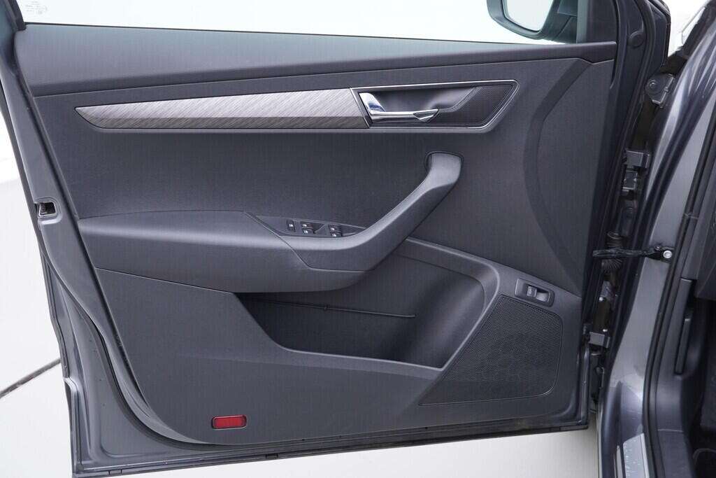 OV190V09672_19.webp_KAROQ Style 2.0 TDI 85 kW automat, DPH