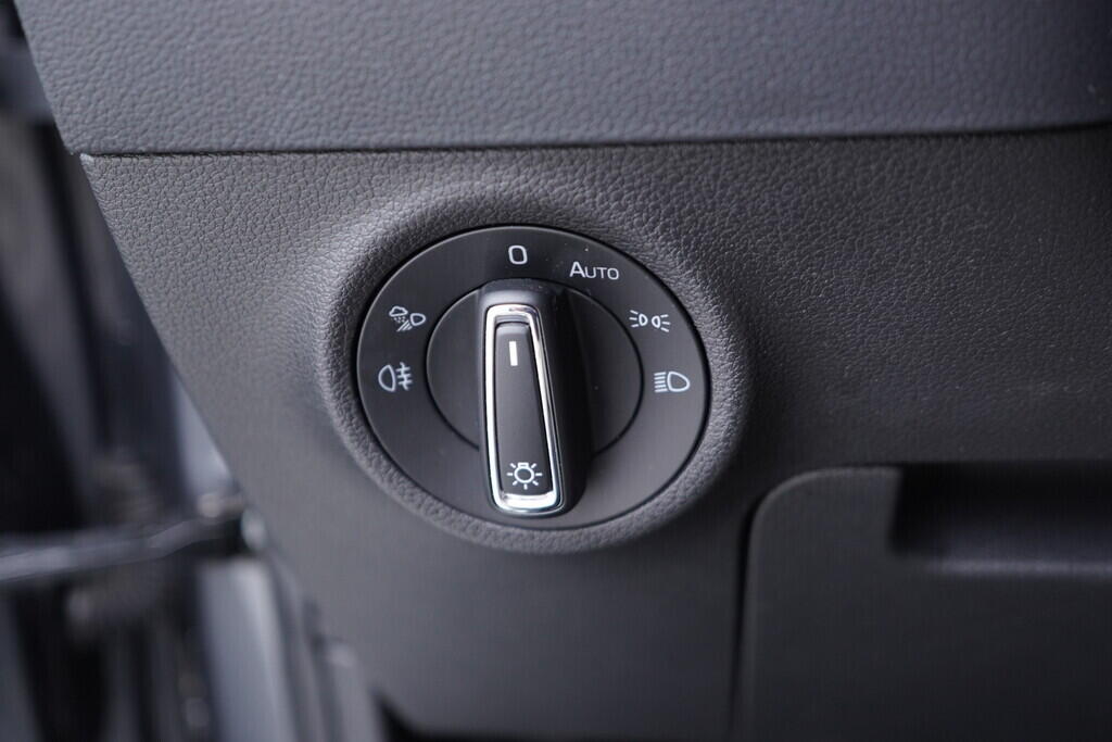 OV190V09672_26.webp_KAROQ Style 2.0 TDI 85 kW automat, DPH