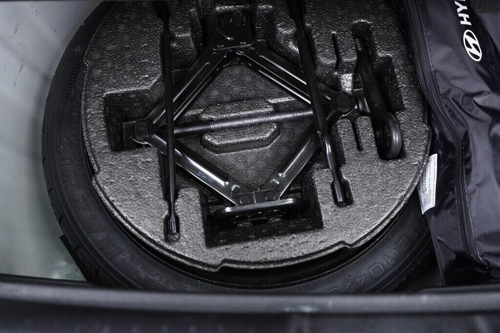 OV190V09676_36.webp_I10 Style 1.2 	G4LF 62 kW automat, DPH