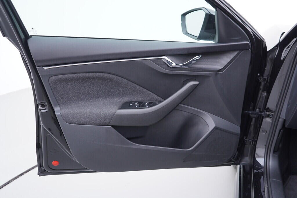 OV190V09681_19.webp_KAMIQ Style 1.0 TSI 70 kW manuál, DPH