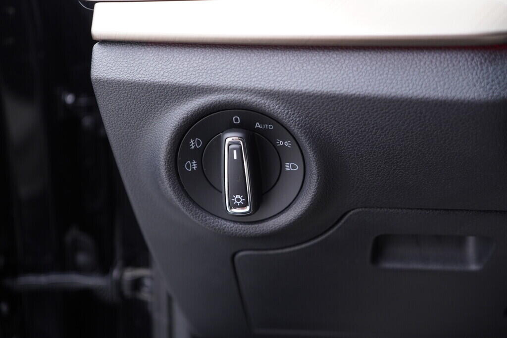 OV190V09681_25.webp_KAMIQ Style 1.0 TSI 70 kW manuál, DPH