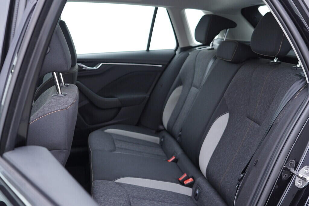 OV190V09681_39.webp_KAMIQ Style 1.0 TSI 70 kW manuál, DPH