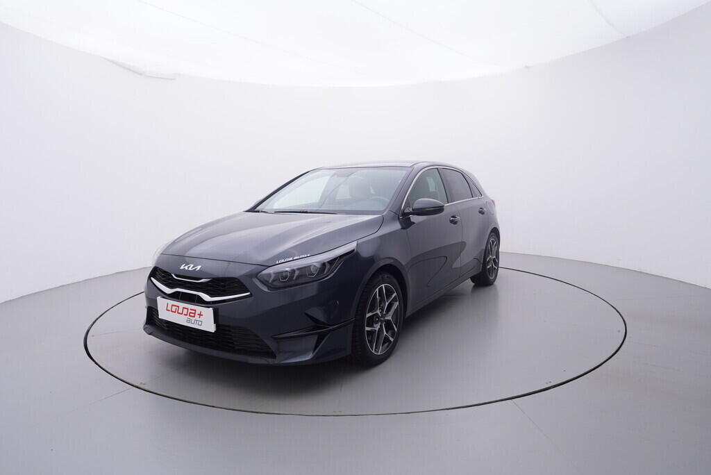 OV190V09682_14.webp_CEED Exclusive DCT 1.5 T-GDi 118 kW automat, DPH