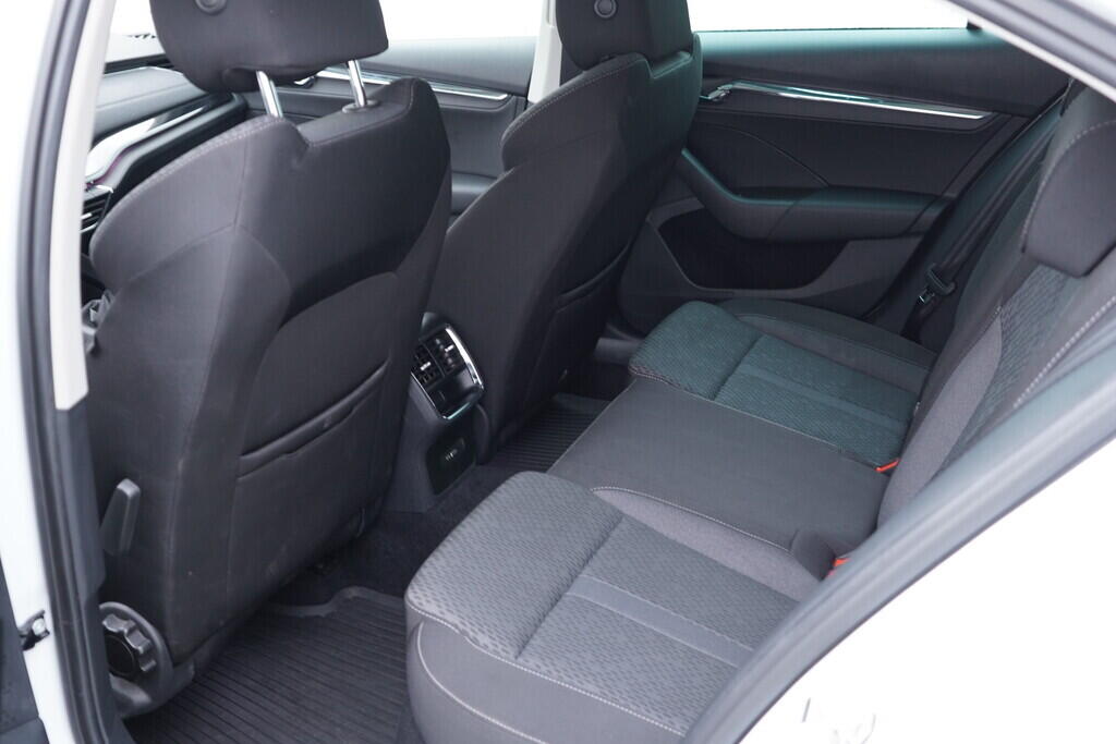 OV190V09683_37.webp_OCTAVIA Style 2.0 TDI 85 kW manuál, DPH