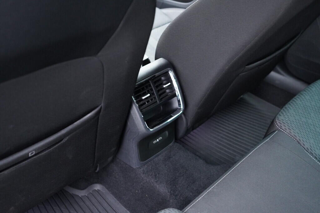 OV190V09683_38.webp_OCTAVIA Style 2.0 TDI 85 kW manuál, DPH