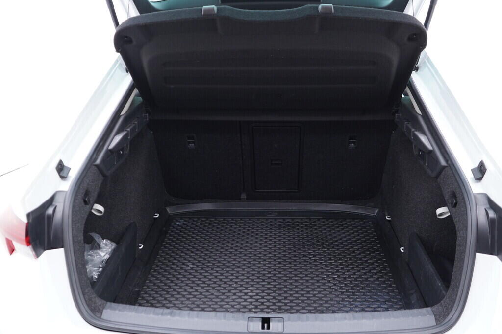 OV190V09683_40.webp_OCTAVIA Style 2.0 TDI 85 kW manuál, DPH