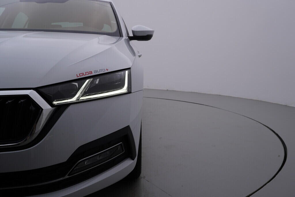 OV190V09683_44.webp_OCTAVIA Style 2.0 TDI 85 kW manuál, DPH