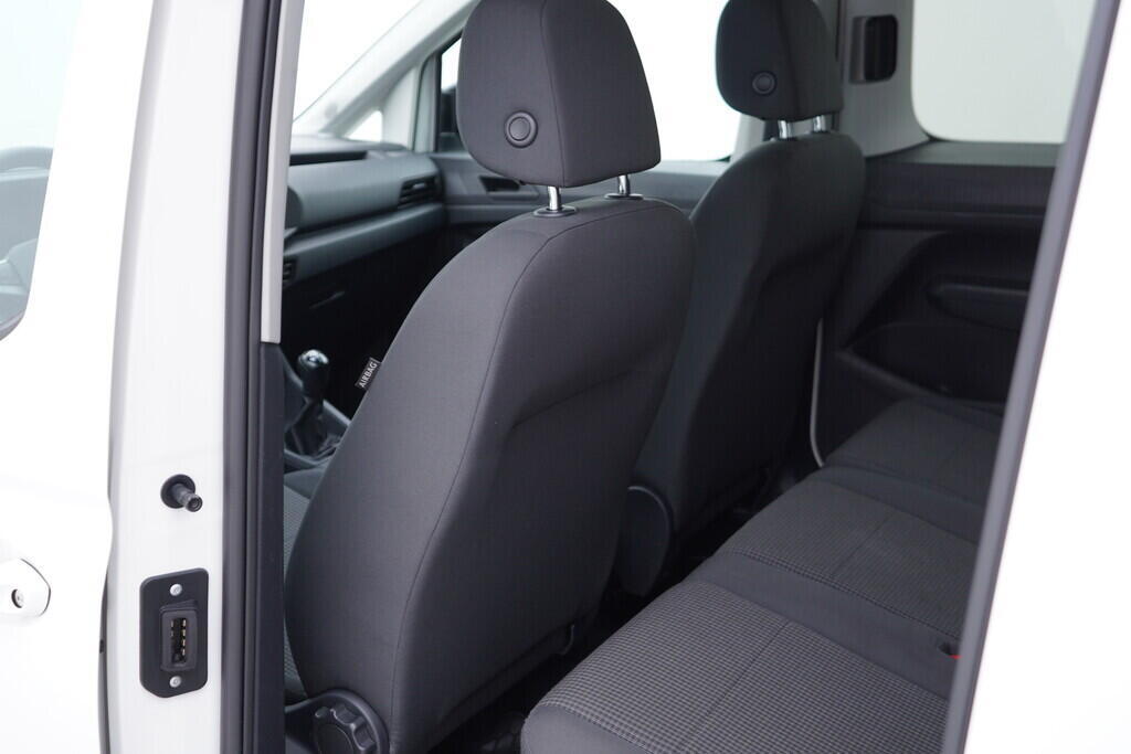 OV190V09684_32.webp_CADDY Life 1.4 TSI 85 kW manuál, DPH