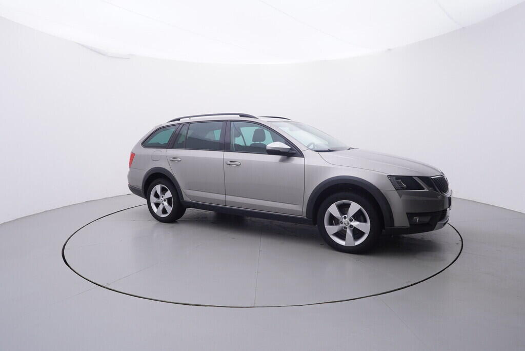 OV190V09686_16.webp_OCTAVIA Scout 2.0 TDI 110 kW automat